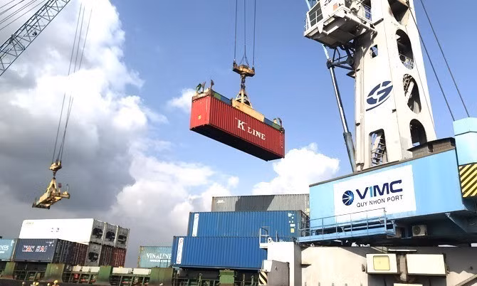Big shipping firms report record profits ảnh 1 Big shipping firms report record profits