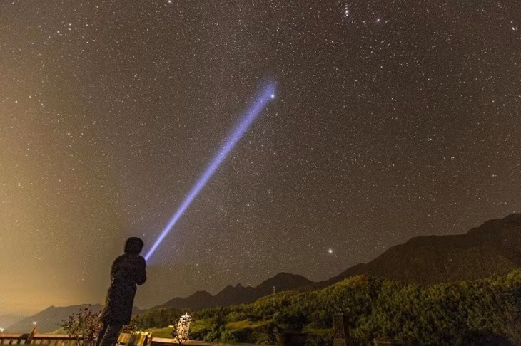 Fansipan: 1 of 5 out-of-this-world destinations to explore ‘space tourism’ without leaving Earth ảnh 1 Fansipan: 1 of 5 out-of-this-world destinations to explore ‘space tourism’ without leaving Earth ảnh 1