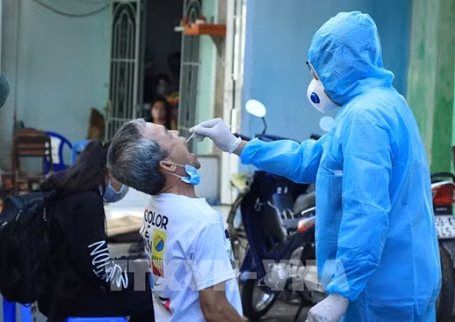 People travel to/from HCMC must show negative SARS-CoV-2 test result ảnh 1 People travel to/from HCMC must show negative SARS-CoV-2 test result ảnh 1