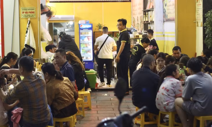 Spicy fish noodle soup sells 1,000 bowls daily