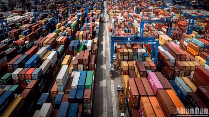ADB maintains 6% growth forecast for Vietnam's economy (Photo: NDO)