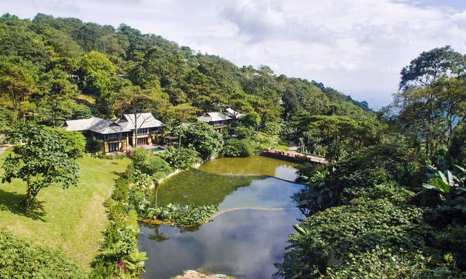 Two Vietnam resorts win at International Travel Awards