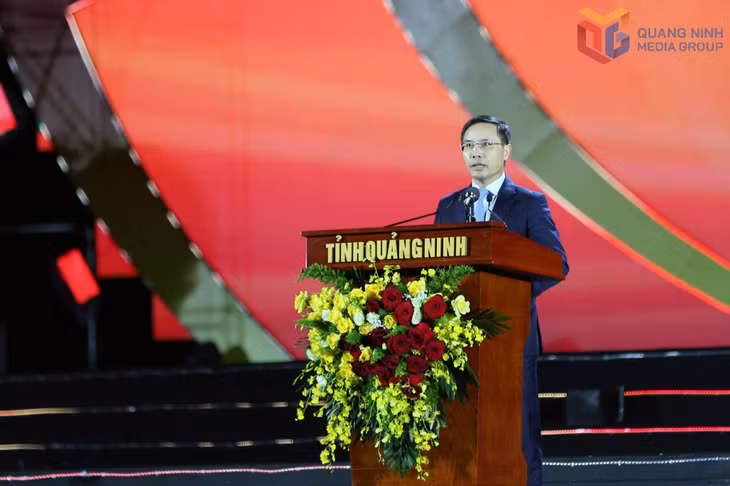 Deputy Secretary of the Provincial Party Committee and Chairman of the Provincial People’s Committee, Pham Duc An, delivered remarks at the announcement ceremony.