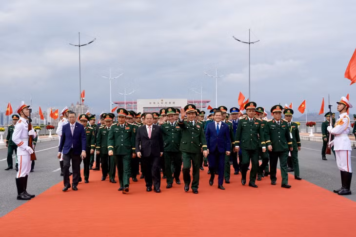 10th Viet Nam–China Border Defence Friendship Exchange concludes successfully ảnh 7