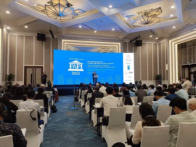 Nguyễn Hữu Dũng, Vice President of the Việt Nam Fatherland Front Central Committee, delivers a speech at the launch of the 2022 Provincial Governance and Public Administration Performance Index - PAPI Report on Việt Nam. VNS Photo Khánh Linh