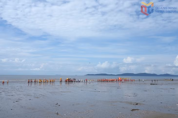 The sea procession
