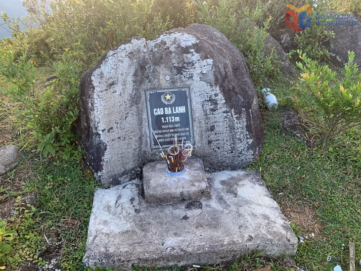 A stone stele commemorates Vietnamese soldiers and people in defending the northern border in 1979.