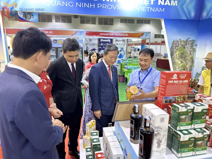 Quang Ninh showcases 70 OCOP products rated four to five stars at this year’s fair.