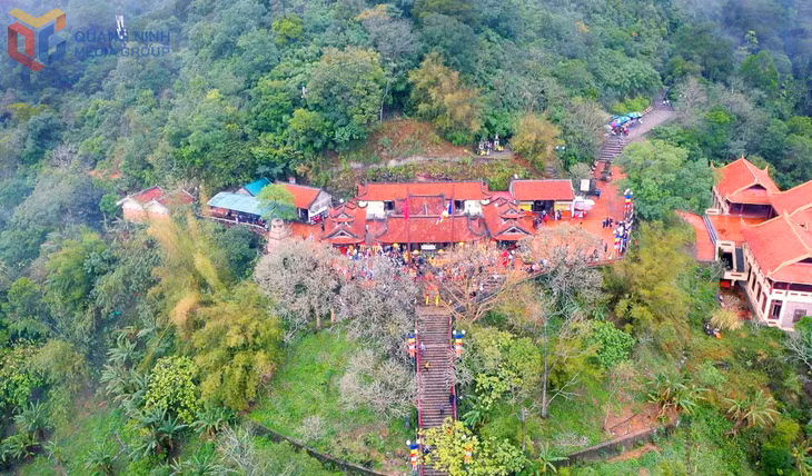 Yen Tu’s natural landscape, together with its attractions and complementary tourism products, offers visitors a more diverse range of experiences.