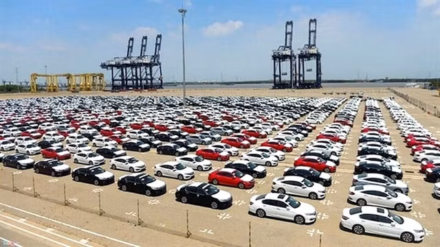 Việt Nam Automobile Manufacturers’ Association members saw total vehicle sales of 29,585 units in April. — Photo vtc.vn