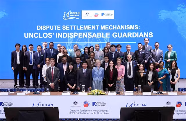 Delegates participating in the 14th Ocean Dialogue in Hà Nội on May 7. — VNA/VNS Photo An Đăng