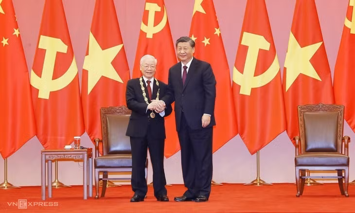 General Party Secretary Nguyen Phu Trong (L) and his Chinese counterpart Xi Jinping in Beijing, China, November 1, 2022. Photo courtesy of Vietnam News Agency