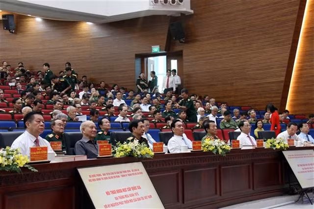 Delegates at the national scientific seminar looking back on the Great Spring Victory 1975 and charting Việt Nam’s path toward a new era of development was held in HCM City on Sunday. VNA/VNS Photo