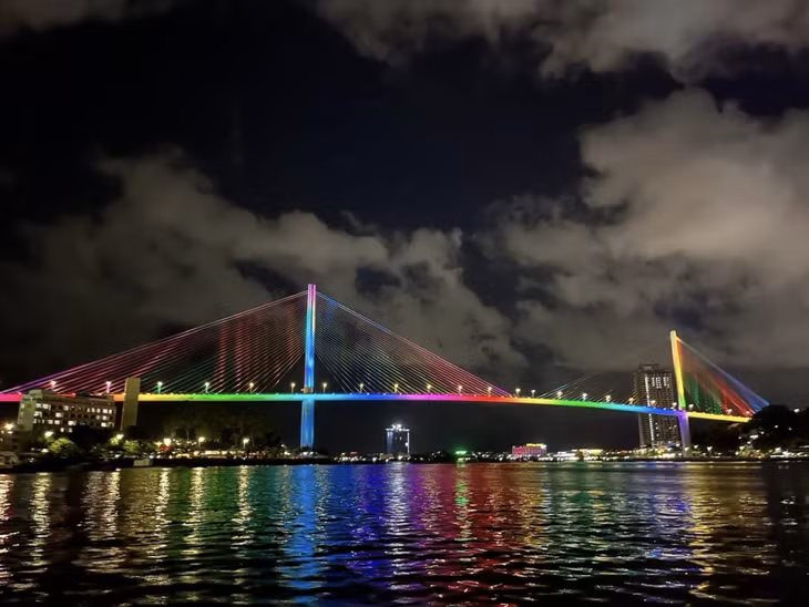 At night the cables of the bridge are illuminated by colorful lights that make it look really splendid.