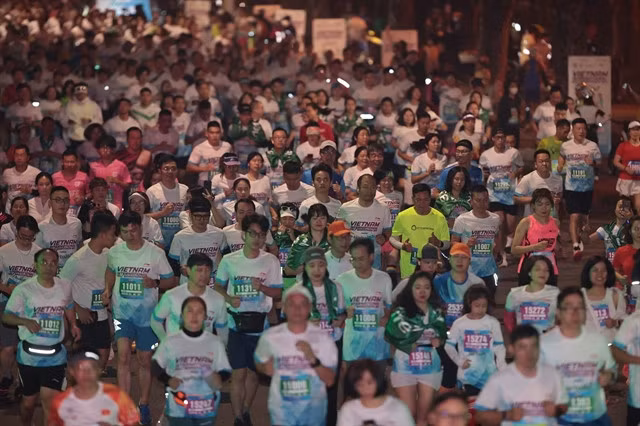 Runners seen at the Việt Nam International Half Marathon 2024. This year, about 5,000 competitors will celebrate the new year of 2025 on January 1. Photos of Vietcontent