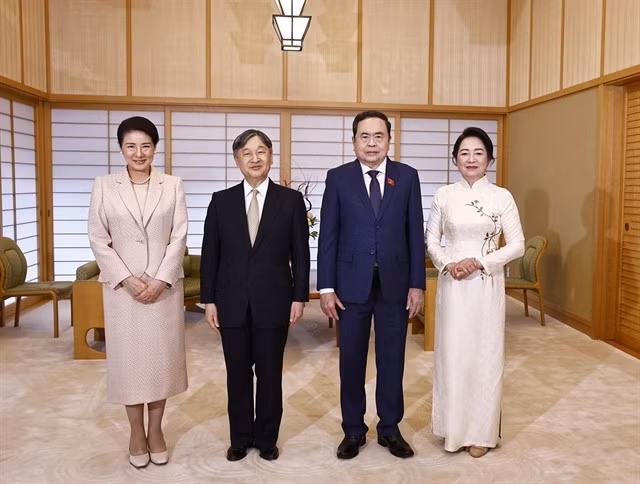 Chairman of the National Assembly (NA) Trần Thanh Mẫn and his spouse paid a courtesy call to Japanese Emperor Naruhito and Empress Masako at the Imperial Palace in Tokyo on December 4. — VNA/VNS Photo: Doãn Tấn