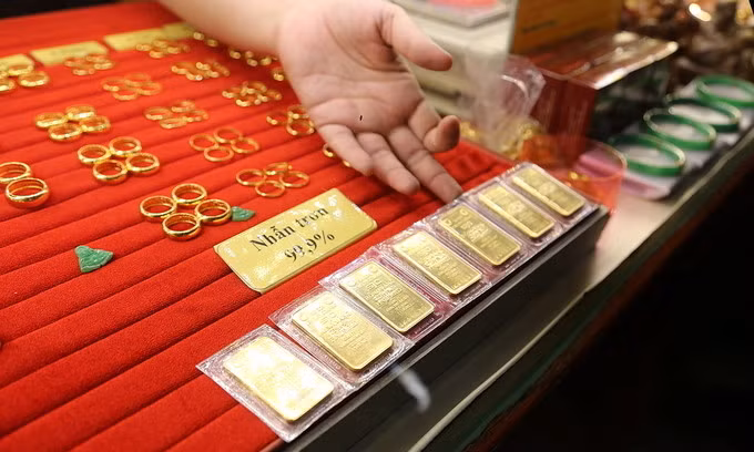 Gold price surges