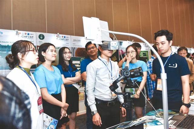 Việt Nam is currently the third pillar in the Southeast Asian startup golden triangle, along with Singapore and Indonesia. — Photo moit.gov.vn