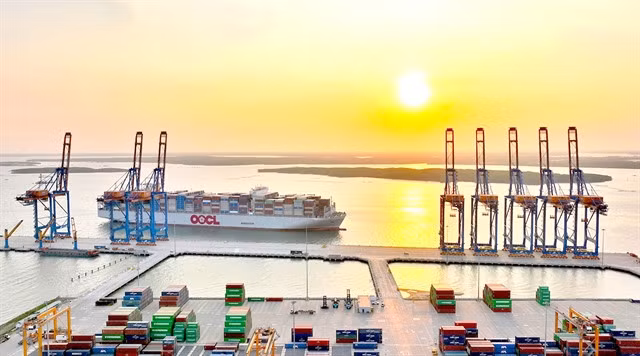 A view of Gemalink Port in Bà Rịa Vũng Tàu. There are forecasts that the lack of empty containers, disruptions caused by Red Sea conflicts and rising transportation demands might push up sea freight rates to the records set during the COVID-19 pandemic. — VNA/VNS Photo