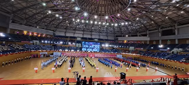 Athletes from schools in ASEAN countries join the opening ceremony of the 13th ASEAN Schools Games 2024 in Đà Nẵng City. More than 1,300 athletes and coaches will be competing in six sports for 107 medal sets on June 1-7. VNS Photo Công Thành