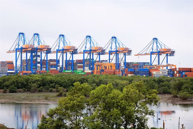 A part of Cái Mép-Thị Vải New Port, Bà Rịa-Vũng Tàu. Recent robust infrastructure development and customer demand are reshaping the transportation market towards diversifying products and improving services quality. — VNA/VNS Photo Hồng Đạt