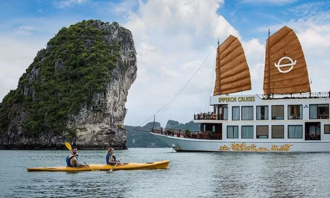 Foreigners keen on returning to a more relaxed Vietnam