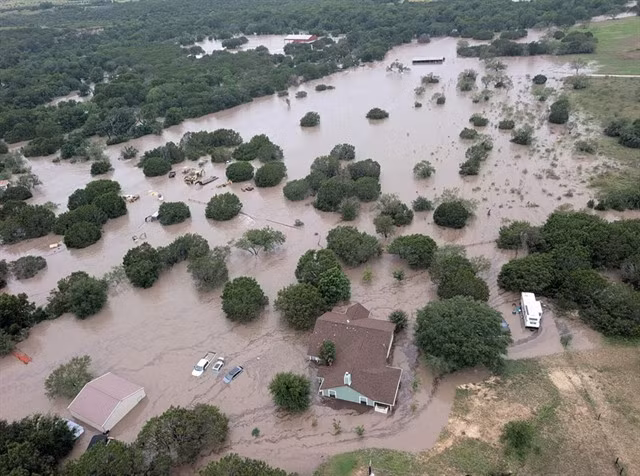 Flash floods that struck Kerr county, Texas, on July 4. — US Coast Guard/VNA Photo