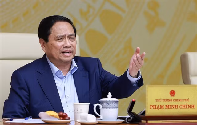 Prime Minister Phạm Minh Chính has issued an official dispatch requiring all levels of government to implement the Party Central Committee’s resolutions and the conclusions of the Politburo and the Secretariat on restructuring the political system and reorganising administrative units. VNA/VNS Photo
