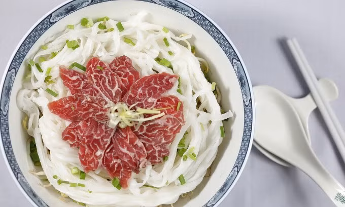 Vietnam pho, milk tea franchised for first time in Philippines