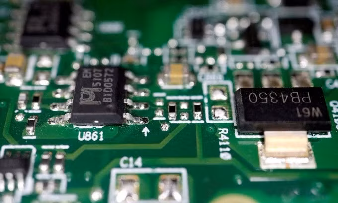 Vietnam eyes first semiconductor plant