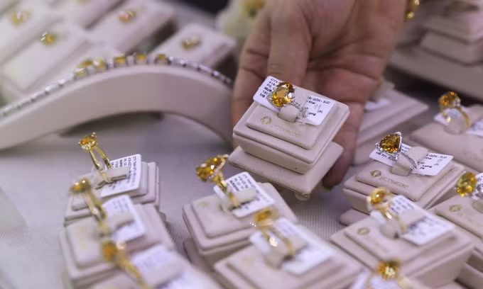 Gold prices increase