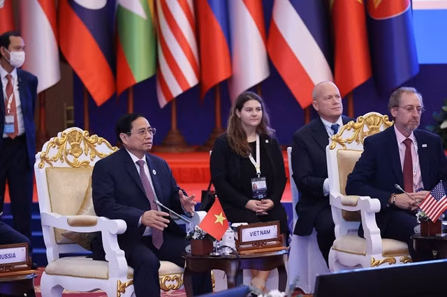 Prime Minister Phạm Minh Chính at the second ASEAN Global Dialogue yesterday in Phnom Penh, Cambodia. VNA/VNS Photo Dương Giang