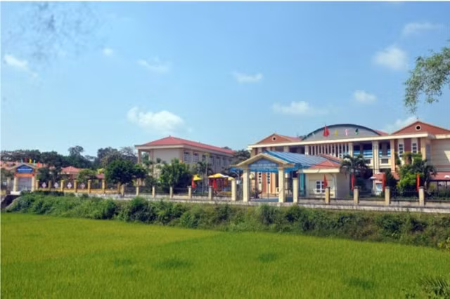 Newly-built schools in Đại Bình Commune of Quảng Ninh Province's Đầm Hà District. — VNA/VNS Photo