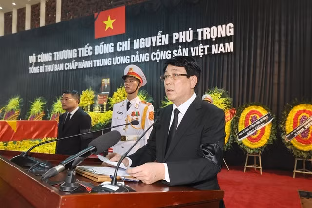 Lương Cường, Party Central Committee's Secretariat Standing Member, Head of the Funeral Organising Committee presides over the memorial service at the National Funeral Hall, No. 5 Trần Thánh Tông Street, Hà Nội.— VNA/VNS Photo