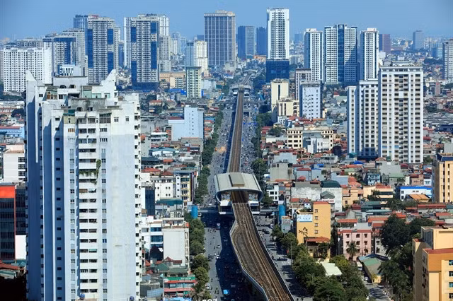 A view from above of Nguyễn Trãi Street in Thanh Xuân District which is one of the most crowded areas in Hà Nội. VNA/VNS Photo Tuấn Anh