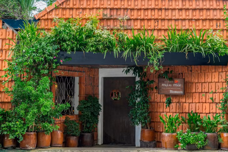 Restaurant serving traditional Vietnamese food in Saigon's expat hub praised by Michelin ảnh 1 Restaurant serving traditional Vietnamese food in Saigon's expat hub praised by Michelin
