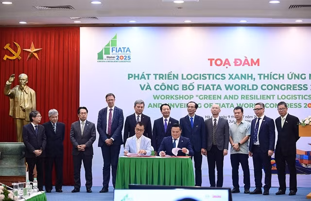 Associations and businesses signed a co-operation agreement within the framework of the workshop. — Photo courtesy of the organiser