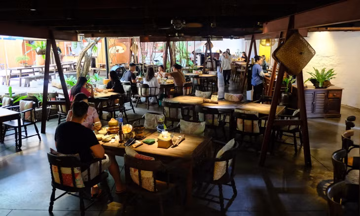 Restaurant serving traditional Vietnamese food in Saigon's expat hub praised by Michelin ảnh 11 Restaurant serving traditional Vietnamese food in Saigon's expat hub praised by Michelin