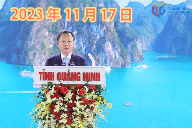 Acting chairman of the provincial People's Committee, Cao Tuong Huy, welcomed participants to the festival.