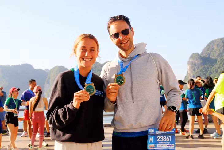 About 9,000 runners participated in Ha Long Bay Heritage Marathon 2023 ảnh 16 f