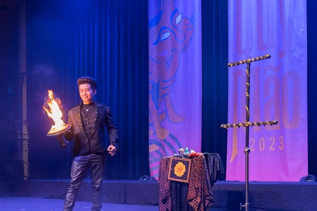 CIRCUS ACT - Magic artist Trần Dũng performs at the fourth National Magic Festival 2023 in HCM City, which opened November 8. Photo courtesy of the organiser.