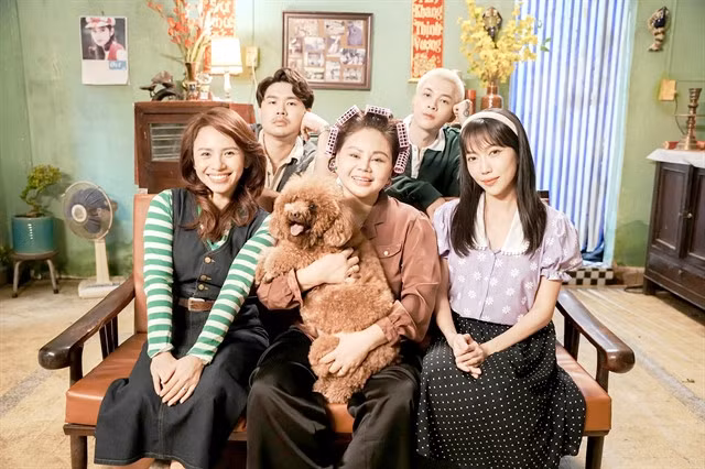 HOLIDAY ENTERTAINMENT - Director Nhất Trung’s comedy Gặp Lại Chị Bầu (Meet You Again), which also premiered on February 10, has collected VNĐ48 billion ($1.96 million). Photo courtesy of the producer