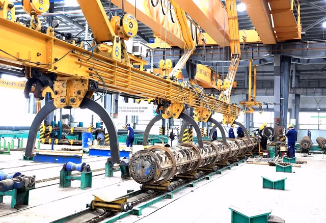 Concrete piles produced at Việt Nam GS Industry in Phú Mỹ 3 Specialised Industrial Park in Bà Rịa - Vũng Tàu Province. Foreign investors have pumped more than US$42.29 billion into Việt Nam from January to February 20. — VNA/VNS Photo Hồng Đạt
