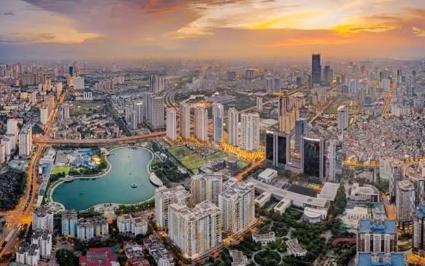 Vietnam will experience a 125% increase in wealth, the largest expansion in wealth of any country in terms of GDP per capita and number of millionaires. (Photo: VNA)