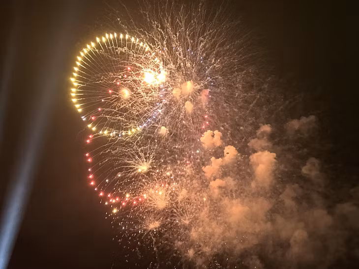 Mong Cai city is the only place to be allowed to organize a high-level firework display in the province.