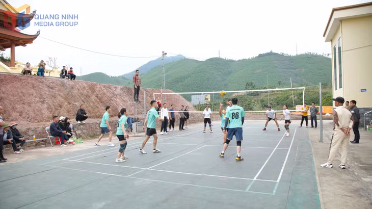 Soft volleyball competition in action.