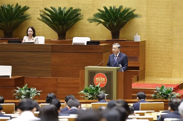 Party General Secretary Tô Lâm addresses a nationwide conference to disseminate the Politburo’s directive on election preparations on Saturday. VNA/VNS Photo