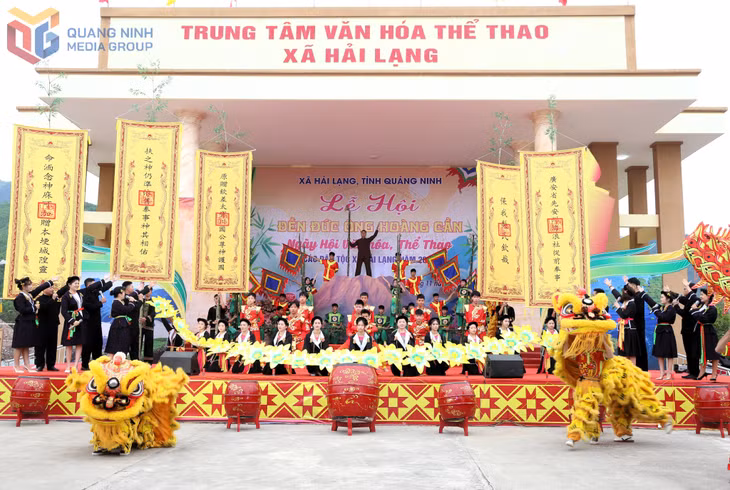 A reenactment performance portraying Lord Hoang Can’s heroic campaign to vanquish invaders and protect the nation.