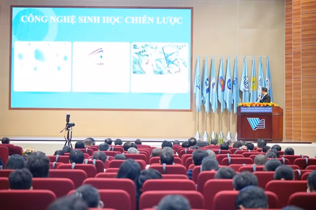 Delegates attend the national scientific conference on biotechnology development strategy at Việt Nam National University-HCM City on November 29. — Photo courtesy of VNU-HCM
