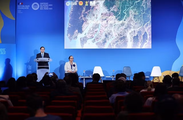 Prime Minister Phạm Minh Chính speaks at the World Delta Summit held as part of the third United Nations Ocean Conference (UNOC 3) in Nice, France. VNA/VNS Photo Dương Giang